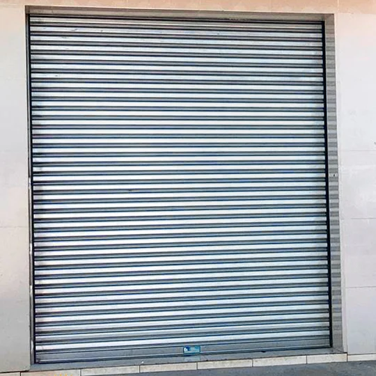 porta de enrolar manual