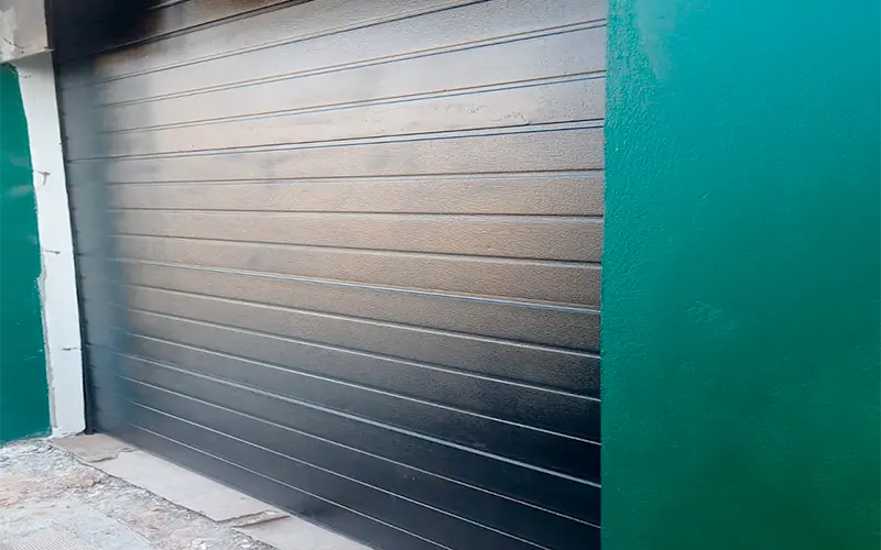 PORTA-SECCIONADA-RESIDENCIAL-PARA-GARAGEM
